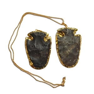 Collar clásico de hebra de piedra de ágata con puntas de flecha de pez - Product Image 1