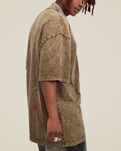 Camisetas de algodón oversize con hombros descubiertos para hombre, estilo streetwear, con efecto lavado y desgastado. - Product Image 2