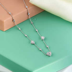 Diamante por el Collar de la yarda - Product Image 1