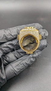 Anillo de Hip Hop Personalizado con Moissanita, Chapado en Oro Amarillo sobre Plata 925, Anillo de Diamantes Brillantes para Hombre con Claridad VVS - Product Image 2