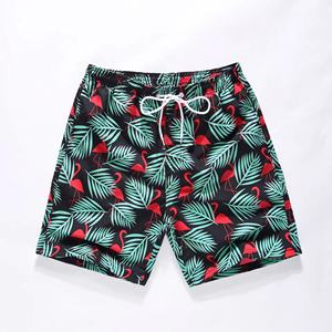 Pantalones cortos multicolores para hombre, pantalones cortos de talla grande estilo playero para hombre, pantalones cortos estampados con logotipo personalizado, pantalones cortos superventas para hombre y mujer - Product Image 4