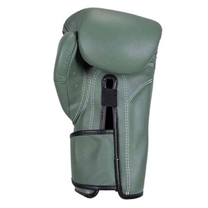 Gants de boxe sur mesure OEM en cuir avec fermeture auto-agrippante et sangles de poignet réglables pour hommes et femmes - Product Image 6