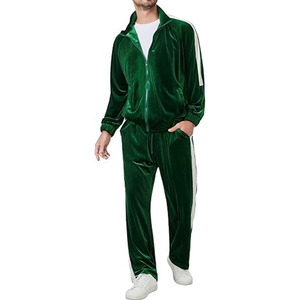 Survêtement décontracté ajusté en velours vert émeraude rétro de luxe avec bandes latérales contrastées, écologique - Product Image 1