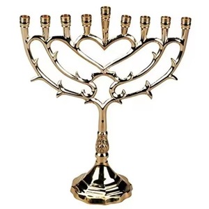 Candélabre de Luxe Artisanal en Métal à 9 Bras, Porte-Bougie Menorah Élégant, Décoration de Table, Accent d'Intérieur - Product Image 5
