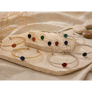 [Orbis] SURYEO Elegancia Retorcida de la Artesanía Coreana, Conjunto de Anillo y Pulsera Inspirado en Nudos Tradicionales con Metal Retorcido y Detalle de Ramio - Product Image 4