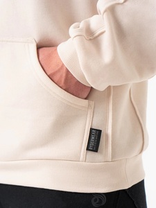 Sweats à capuche semi-blancs personnalisés pour hommes, style streetwear, avec patch brodé, impression numérique effet soleil délavé, strass et motifs graphiques épais - Product Image 3