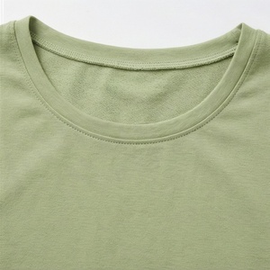 Conjunto Deportivo de 2 Piezas para Mujer, Camiseta Verde de Manga Corta y Pantalones Cortos por Encima de la Rodilla, Tejido Transpirable para Primavera - Product Image 4