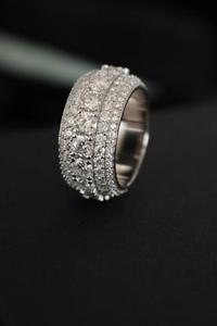 Bague en argent sterling 925 plaqué or avec moissanite sertie clos, faite à la main, bijou de fiançailles traditionnel pour femmes et hommes - Product Image 5