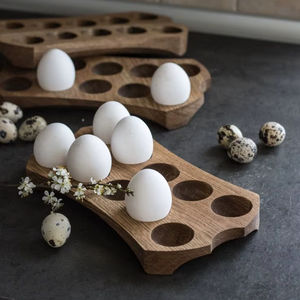 Porte-œufs en bois au look traditionnel, conçu pour les cuisines de style campagnard, stockage d'œufs frais et décoration intérieure - Product Image 1