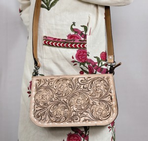 2026 New Arrival Tooling Florals Embossed Genuine Leather <b>Shoulder</b> Purse For Women Handmade Adjustable Single <b>Strap</b> <b>Shoulder</b> Bag - Product Image 2