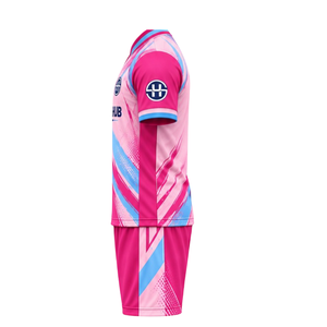 Ensemble de maillot et short de football personnalisés pour hommes, manches courtes, tenue de sport pour équipe, fabrication en gros - Product Image 4