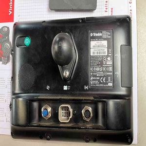 จอแสดงผล Trimble GFX 750 ระบบ GPS ความแม่นยำสูงสำหรับการเกษตร พร้อมระบบนำทางรถแทรกเตอร์แบบหน้าจอสัมผัส ออกแบบมาเพื่อการใช้งานในยุคใหม่ - Product Image 3