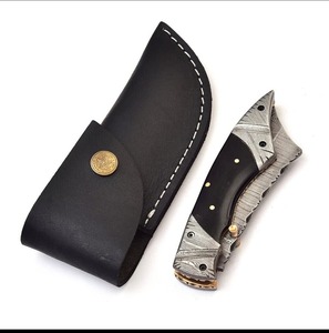 Cuchillo Plegable de Acero de Damasco con Mango de Cuero, Hoja de Punta Caída y Borde Recto, Cuchillo de Caza con Diseño de Perilla para el Pulgar - Product Image 6