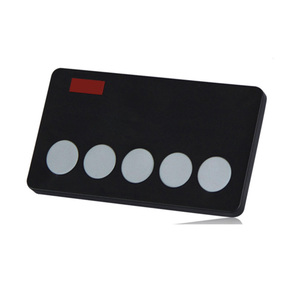 Botón de Llamada Inalámbrico para Restaurante de 5 Teclas con Material ABS y Alcance de 500m - Product Image 1
