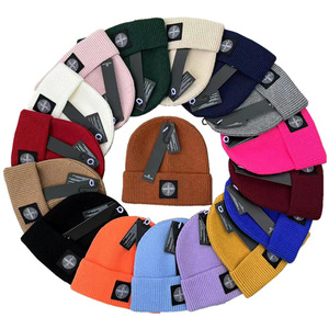 Gorros de Lana Unisex al por Mayor, Estilo Europeo y Americano, Gorros Tejidos Cálidos de Invierno para Parejas, Logotipo Personalizado OEM, MOQ Bajo - Product Image 5