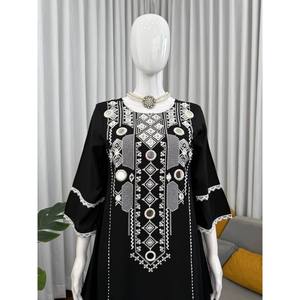 ชุดงานเลี้ยงสวยงาม เสื้อและกางเกง พร้อมงานกระจกแท้ ไซส์ XL - Product Image 1