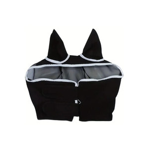 Cache-yeux pour chevaux en maille blanche avec bordure et finition festonnée - Product Image 5