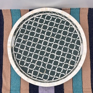 Plateau de service et de rangement moderne en bois artisanal de qualité supérieure à compartiment unique - Product Image 4