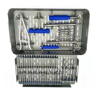 Kit chirurgical d'instruments orthopédiques pour traumatismes, en acier inoxydable, avec vis osseuses et embouts de perçage, à prix abordable - Product Image 1