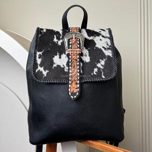 Sac à dos de grande capacité en cuir de vachette usiné à la main Sac de voyage de style occidental avec sangle usinée et boucle Sac à dos unique fait main - Product Image 4