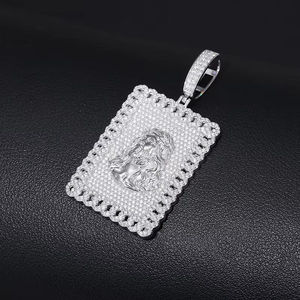 Colgante Religioso con Rostro de Jesús Plateado en Plata con Incrustaciones de Cristal de Estrás, Joyería de Moda Unisex, Regalo - Product Image 3