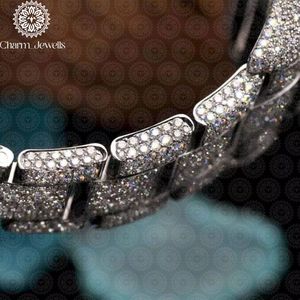 Montre de luxe Charm_Jewells en acier inoxydable, bracelet de 20 mm, fermoir pliant, mouvement à quartz unisexe - Product Image 2