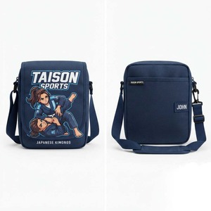 Sac à bandoulière personnalisé TAISON SPORTS pour arts martiaux BJJ, en Oxford 600D PU 450 GSM, bleu marine, 30-40L, avec patch nominatif imprimé par transfert thermique - Product Image 1
