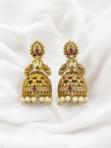 Boucles d'oreilles Jhumka de temple de haute qualité, dernières créations, plaquées or, style ethnique traditionnel, ornées de pierres Kundan et motif Paisley, avec cristaux, idéales comme cadeau - Product Image 1