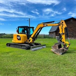 Mini-excavatrice Caterpillar à prix avantageux, adaptée aux travaux de construction, d'aménagement paysager, de terrassement, d'agriculture et aux projets utilitaires - Product Image 3