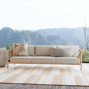 Sofá de Jardín Escandinavo para Exteriores, Tres Plazas, Estructura de Madera, Cojines Beige, Diseño Duradero - Product Image 2