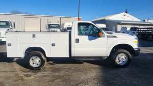 High Performance Diesel Semi Truck Tractor Head 6x4 Sleeper Cab for Logistics and Cargo Transport for National Transport - Product Image 3