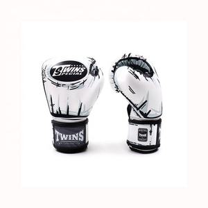 ถุงมือชกมวย Oem Twins แบบกำหนดเอง หนังแท้ 100% ระบายอากาศได้ดี ปรับขนาดได้ ไม่ลื่น จับกระชับมือ สำหรับผู้ใหญ่ สำหรับศิลปะการต่อสู้ - Product Image 2