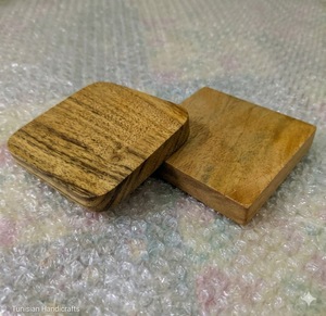 Posavasos de madera de acacia premium, hecho a mano, estilo rústico, accesorio para bebidas, para mesa y cocina, a precio económico. - Product Image 1