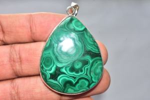 Pendentif en chrysocolle et malachite de qualité supérieure, pendentif en argent sterling 92,5 - Product Image 4