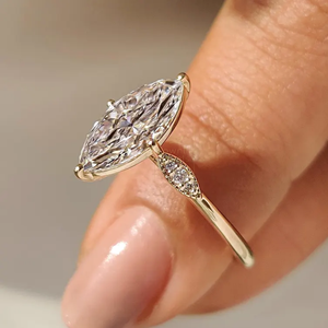 Anillo de Plata 925 con Moissanita de Alta Calidad, Elegante y Vintage, para Mujer, Joyería de Lujo, Regalo de Boda o Compromiso Disponible - Product Image 2