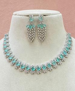 Ensemble collier et boucles d'oreilles en laiton plaqué argent de qualité supérieure avec zircon CZ pour femmes, cadeau de mariage tendance, bijoux - Product Image 5