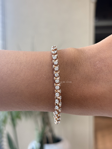 สร้อยข้อมือเพชรเลี้ยงในห้องปฏิบัติการระดับพรีเมียมสำหรับผู้หญิง รับรองโดย IGI น้ำหนัก 7.95 กะรัต ทรงเบเซล ลิงค์เทนนิส ทอง 14 กะรัต คอลเลคชั่นหรูหรา - Product Image 1