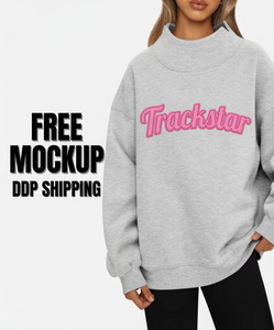 Sudadera de Invierno Oversize Gris Claro con Cuello Alto, Aplique Rosa Bordado con Logotipo Trackstar, Forro Polar Suave, Sudadera Personalizada para Mujer - Product Image 2