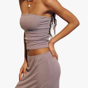 Ensemble 2 pièces élégant pour femme : Haut bustier en dentelle vintage français et jupe longue taille haute en spandex moulante pour soirée - Product Image 3
