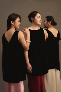 Vestido Mini de Terciopelo a Rayas para Mujer, Cuello Barco, Manga Regular, Corte Holgado, Estilo Casual Transpirable, Hecho en Vietnam - Product Image 2