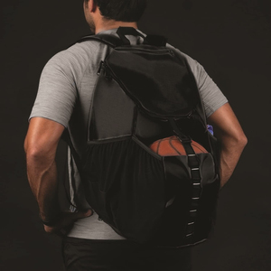 Mochila Deportiva Negra para Baloncesto con Correa para Balón, Bolsillo de Malla para Botella, Duradera, de Alta Calidad, Resistente y Personalizable - Product Image 1