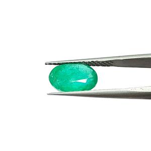 มรกตสีเขียวรูปไข่ 3.59 กะรัต จากพลอยแซมเบีย - Product Image 4