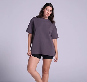 เสื้อยืดคอกลมแบบสวมใส่สบายสำหรับทุกเพศทุกวัย ขายส่ง รับผลิตตามแบบ น้ำหนักเบา ซับเหงื่อได้ดี เสื้อผู้หญิงลำลอง รับผลิตแบบ OEM แบรนด์ส่วนตัว - Product Image 3