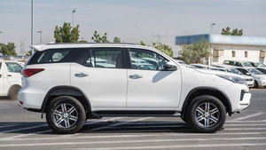 Brand New 2025 Toyo ta Fortuner Euro V for R20 Left Dark Turbo Automatic 4WD SUV 4 Seater Leather <b>Panoramic</b> Sunroof 4.1-6L - Product Image 4