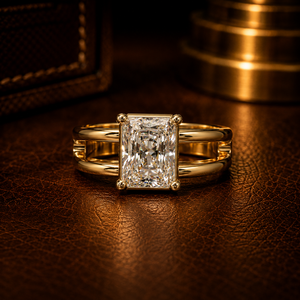 Anillos de Compromiso de Diseño Único en Oro Puro de 14K con Diamante Cultivado en Laboratorio de Corte Radiante de 2.00 Ct, Certificado IGI, Anillos de Boda con Vástago Ancho - Product Image 1