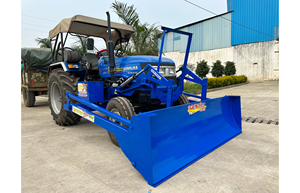 Accessoire de bulldozer robuste pour tracteur Farmtrac supérieur à 50 CV, système hydraulique 4x4, tailles polyvalentes 8 pi 6 po, garantie 1 an - Product Image 2