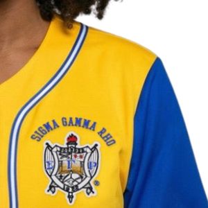 เสื้อเบสบอล Sigma Gamma Rho สีทอง แบบติดกระดุมด้านหน้า เสื้อเบสบอลแบบสั่งทำพิเศษ ชุดยูนิฟอร์มทีมกีฬา เสื้อผ้ากีฬาระบายอากาศได้ดี - Product Image 5