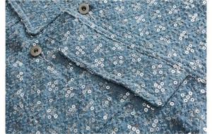 เสื้อแจ็คเก็ตยีนส์ผู้ชาย ลายดอกไม้ ผ้าฝ้าย ปกคอพับ สไตล์ลำลอง ใส่ได้ในฤดูใบไม้ร่วง ทรงปกติ ติดกระดุมแถวเดียว - Product Image 3
