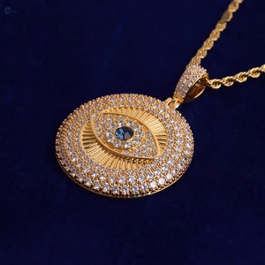 จี้เพชรโมอิสซาไนต์แบบ Iced Out ชุบทอง ดีไซน์หรูหรา สร้อยคอป้องกันภัย เครื่องประดับจิตวิญญาณ จี้ฮิปฮอปสำหรับแร็ปเปอร์ - Product Image 5