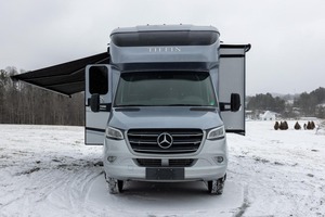 Camping-car d'occasion en bon état, modèle 2020, M-ercerreedre-Brernrxz Sprinter 3500XD Tiffin Wayfarer 25QW, 12700 miles, moteur V6 turbodiesel - Product Image 4